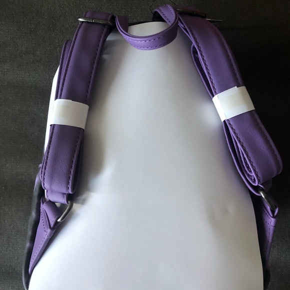 SOLD Disney Villains Loungefly Mini Backpack NWT - Picture 7 of 9